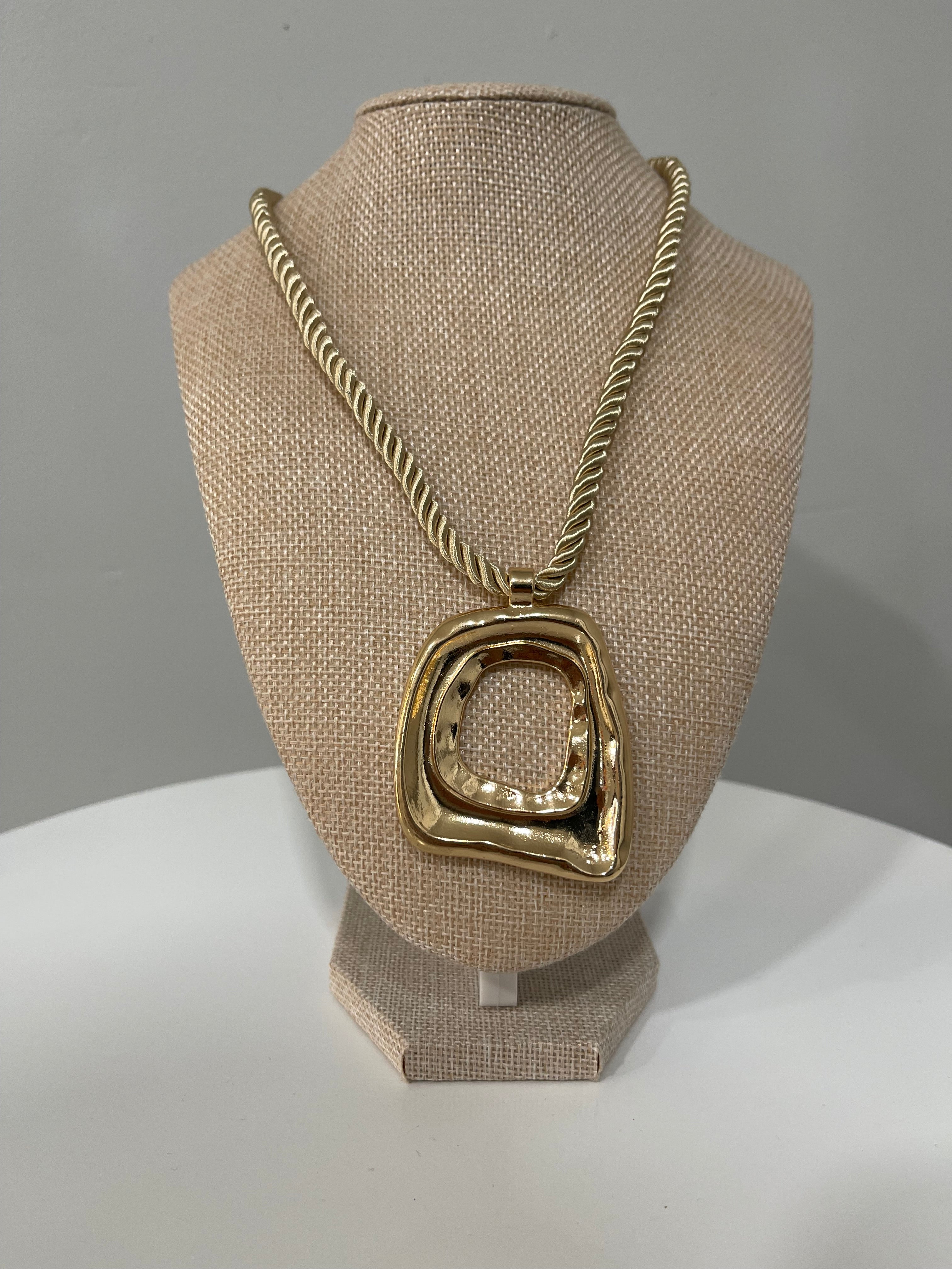 golden horizon necklace