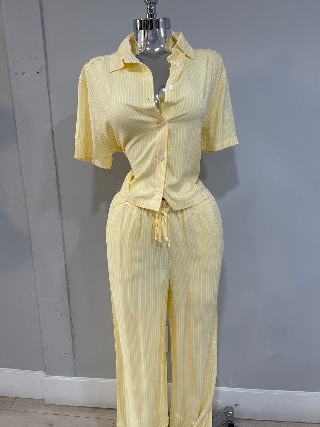 Acaia striped pant set-yellow